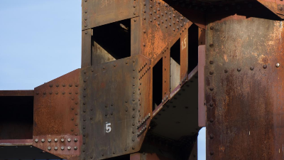 如何提高鋼結構表面處理效率？帶銹轉化劑真的有用嗎？