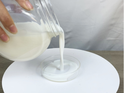 防銹面漆乳液8308 具有優異的快干性能、初期耐水性及抗回粘性，對金屬基材的附著力好，漆膜致密性高，耐鹽霧性能優異，與常規防銹助劑、防銹顏料相容性好